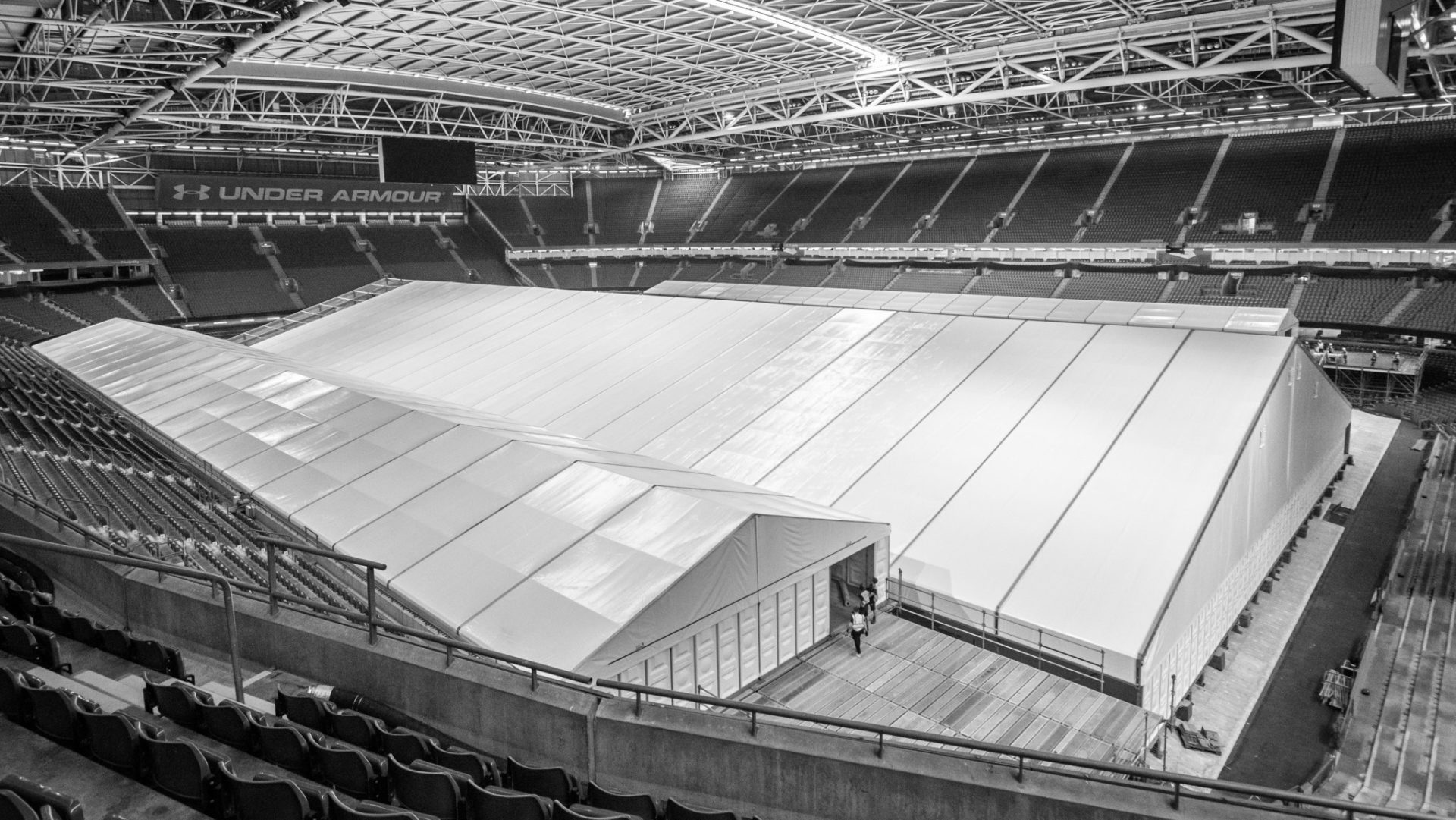 Stadium view of the Dragon's Heart hospital in Cardiff (Image © JennyBPhotography.co.uk.)