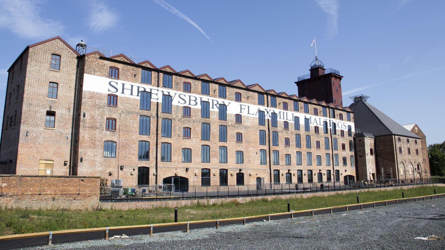 Shrewsbury Flaxmill Maltings with external scaffolding removed