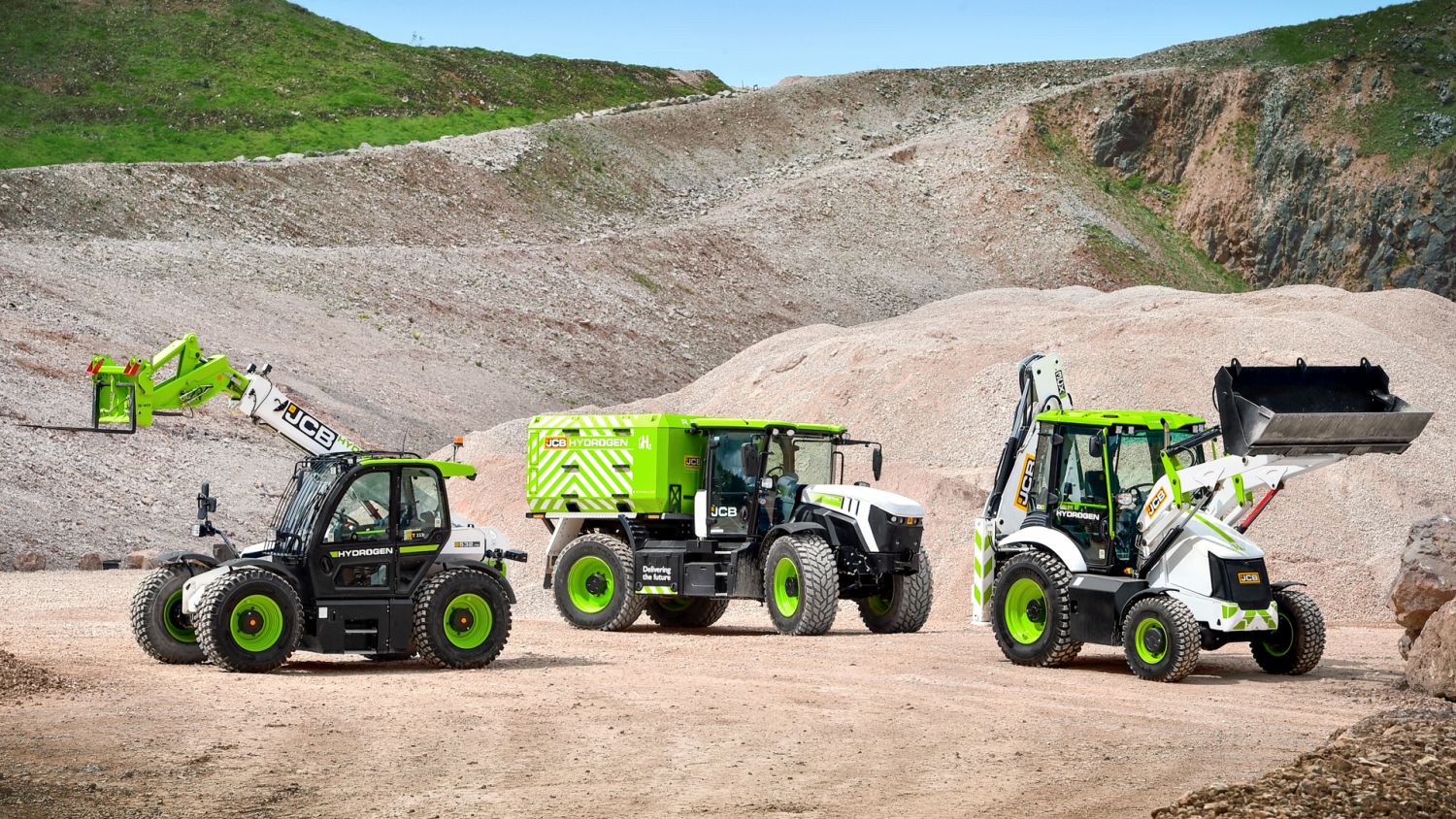 A mobile hydrogen refueller joins the hydrogen powered JCB Loadall and backhoe