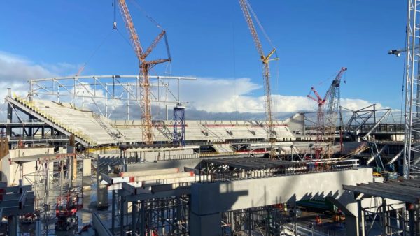 Laing O'Rourke lifts the first roof truss into place at Everton's new Bramley-Moore Dock stadium (Image courtesy of Everton FC)