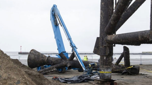 The skirt pile that gave way and struck the mobile elevating work platform.