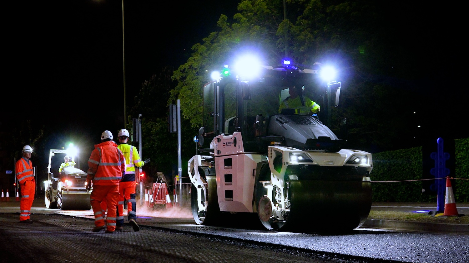 Eurovia Surfacing is using BOMAG rollers that spot people in their path and automatically slow or stop