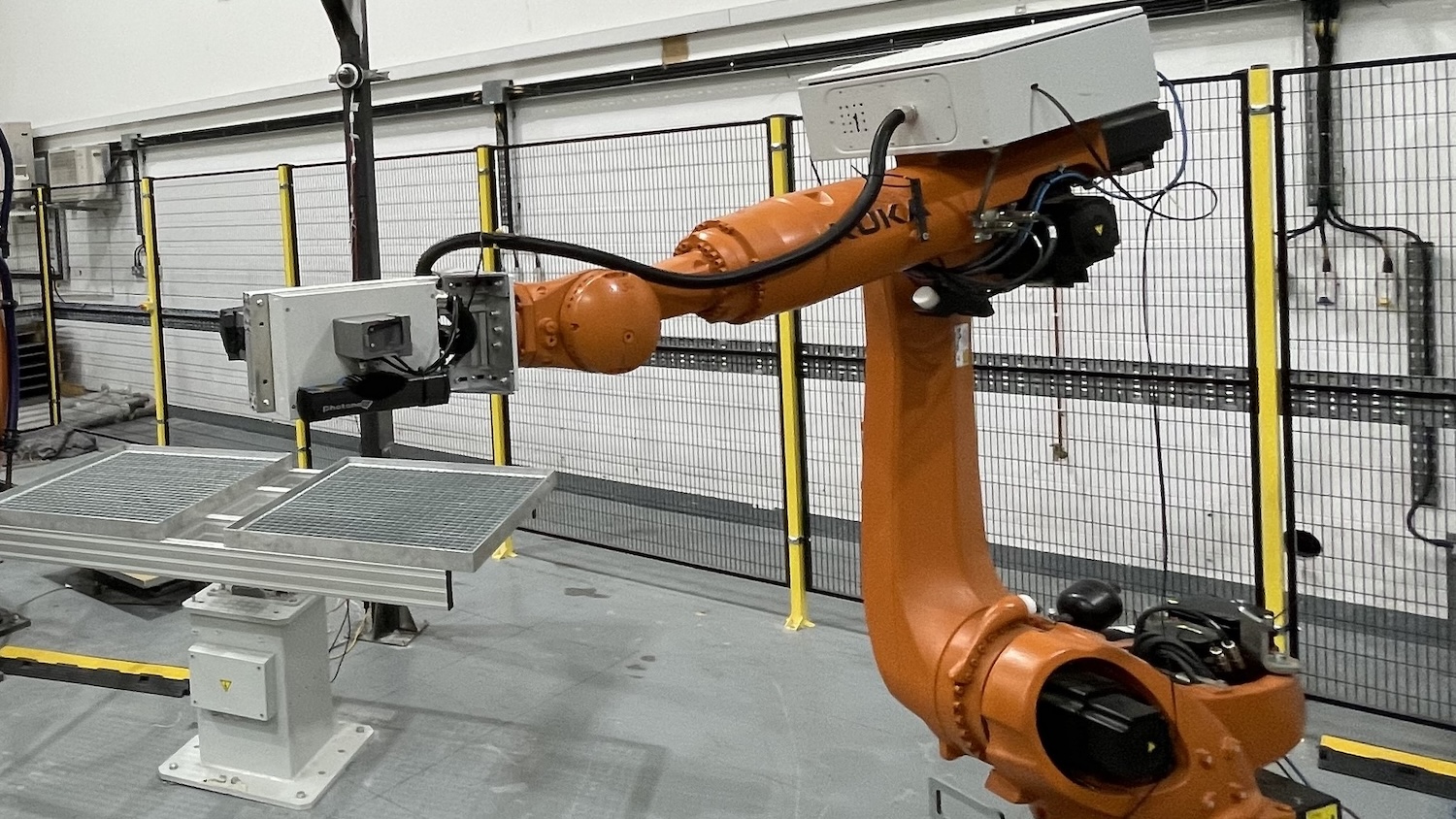 AtkinsRéalis and technology specialist Createc will deploy robots and autonomous systems to remotely sort and segregate radioactive waste at a former nuclear power station.