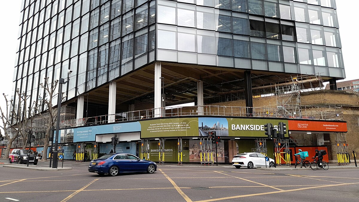 Base of a big glass tower being built - lawyers discuss the importance of the Bankside litigation right to light ruling involving this development.