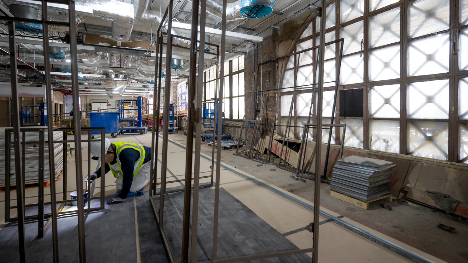 ASWS specialist refurbishing the windows of the new Ikea in London Oxford St