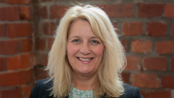 Charlotte Hayes, Edge