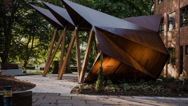 Weathering steel forms the distinctive roof canopy. Image: Studio Idir