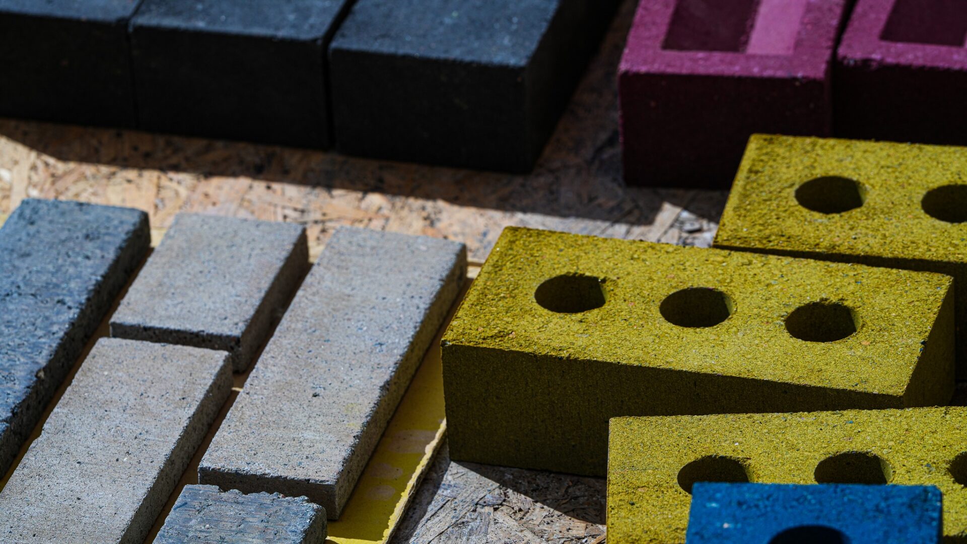 Bricks of different sizes and colours - Kenoteq's K-Briq has been nominated for the 2025 Earthshot Prize