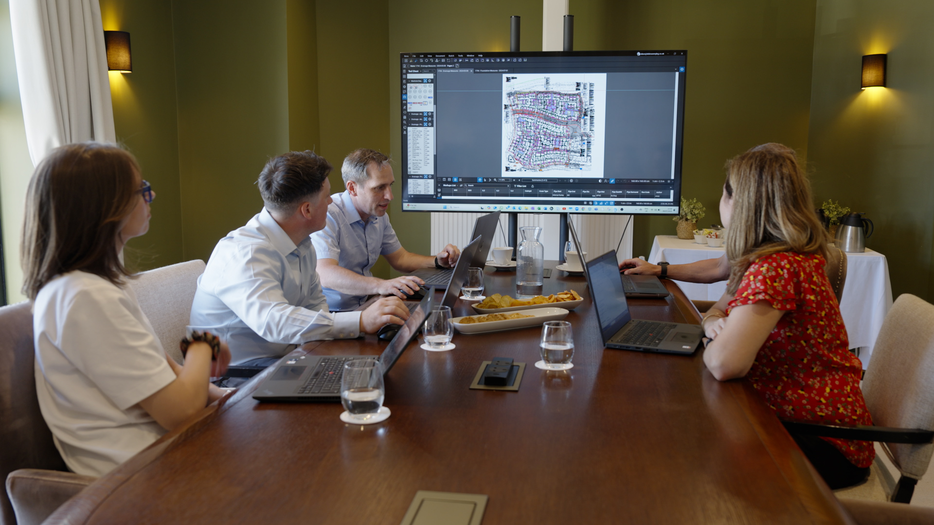 Vinic Surveying Services team using Bluebeam - image for digital transformation story