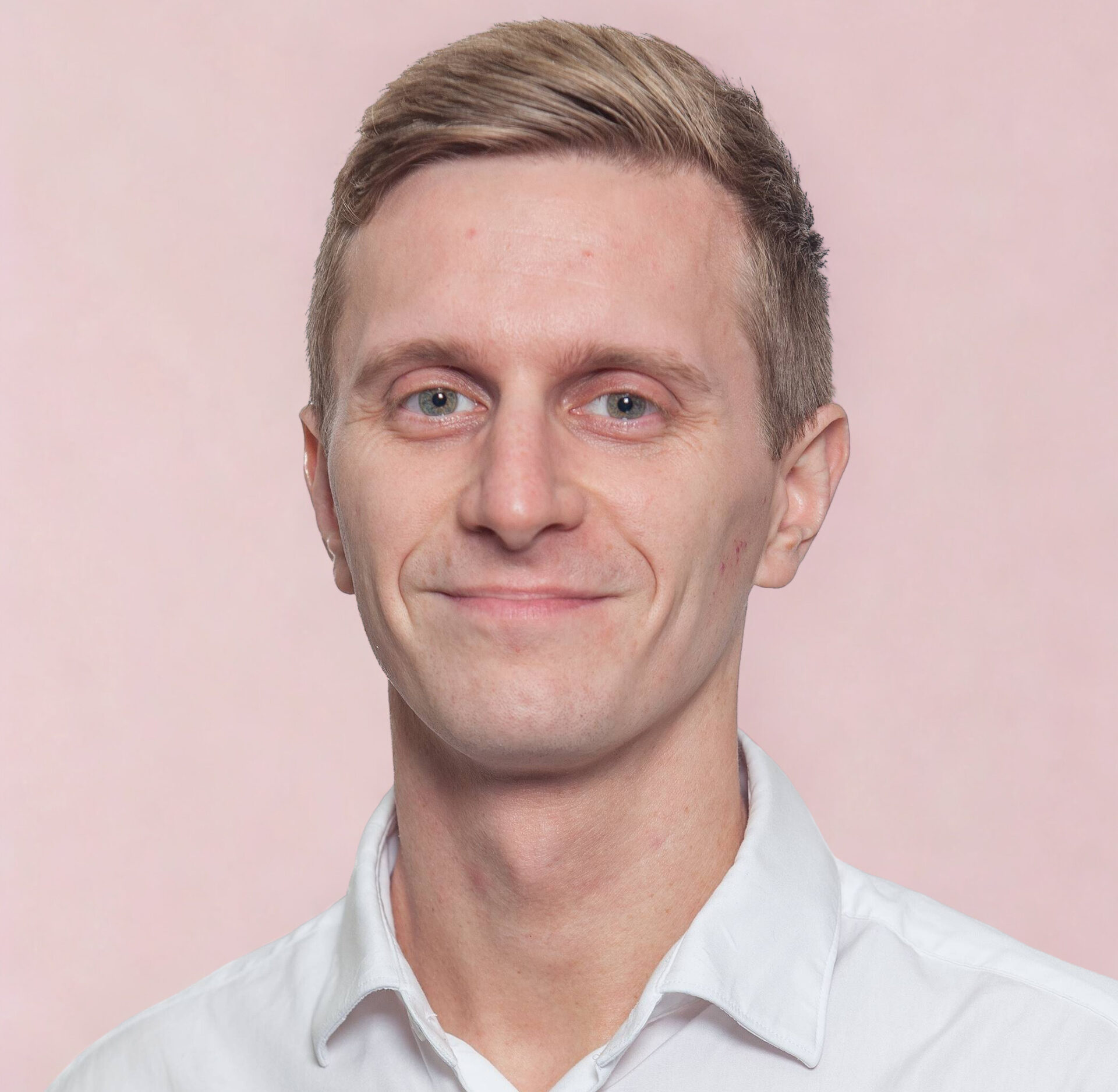 Mugshot of a man looking at the camera - Simon Leek